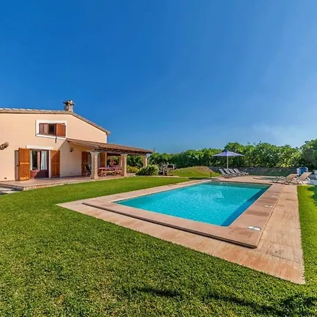 Valerie - A Peaceful Escape Close To Port Holiday home *